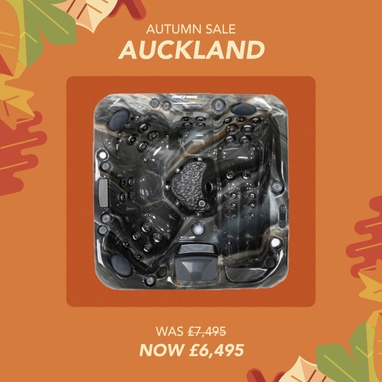 The Auckland 1 Lounger Hot Tub