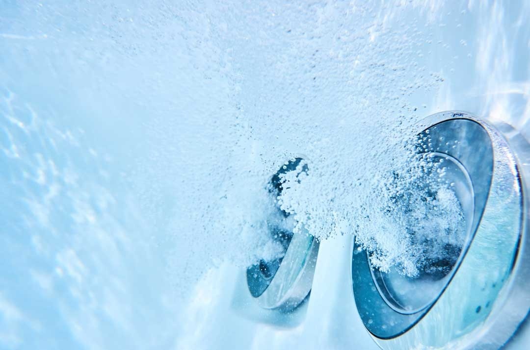Comparing Inflatable Hot Tubs to Hard Shell Hot Tubs blog image