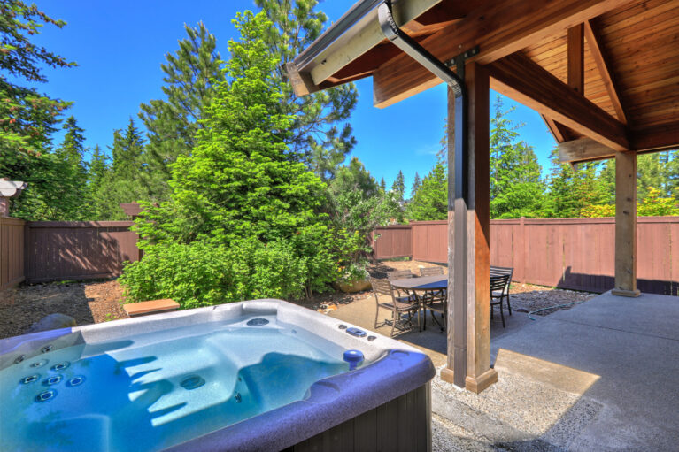 Running Costs of A Hard Shelled Hot Tub v. An Inflatable Spa