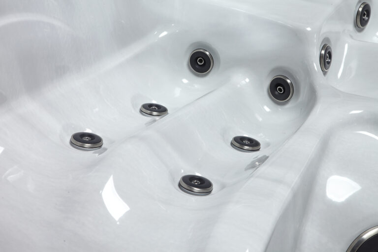 The Kenya 5 Person Hot Tub - Better Living Outdoors