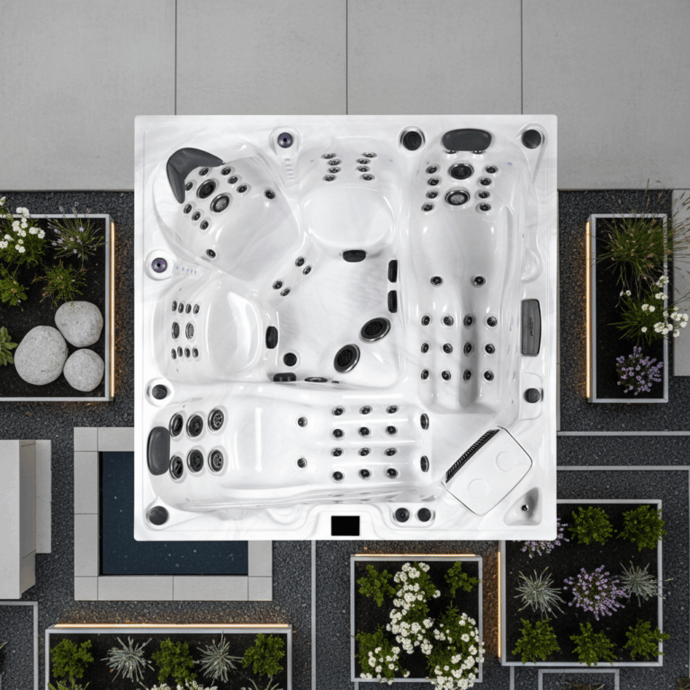 The Onyx 5 Person Hot Tub