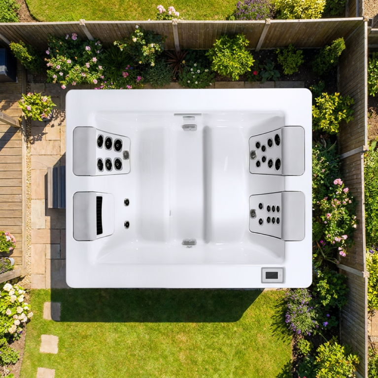 The Bullfrog STIL5 4 Person Hot Tub